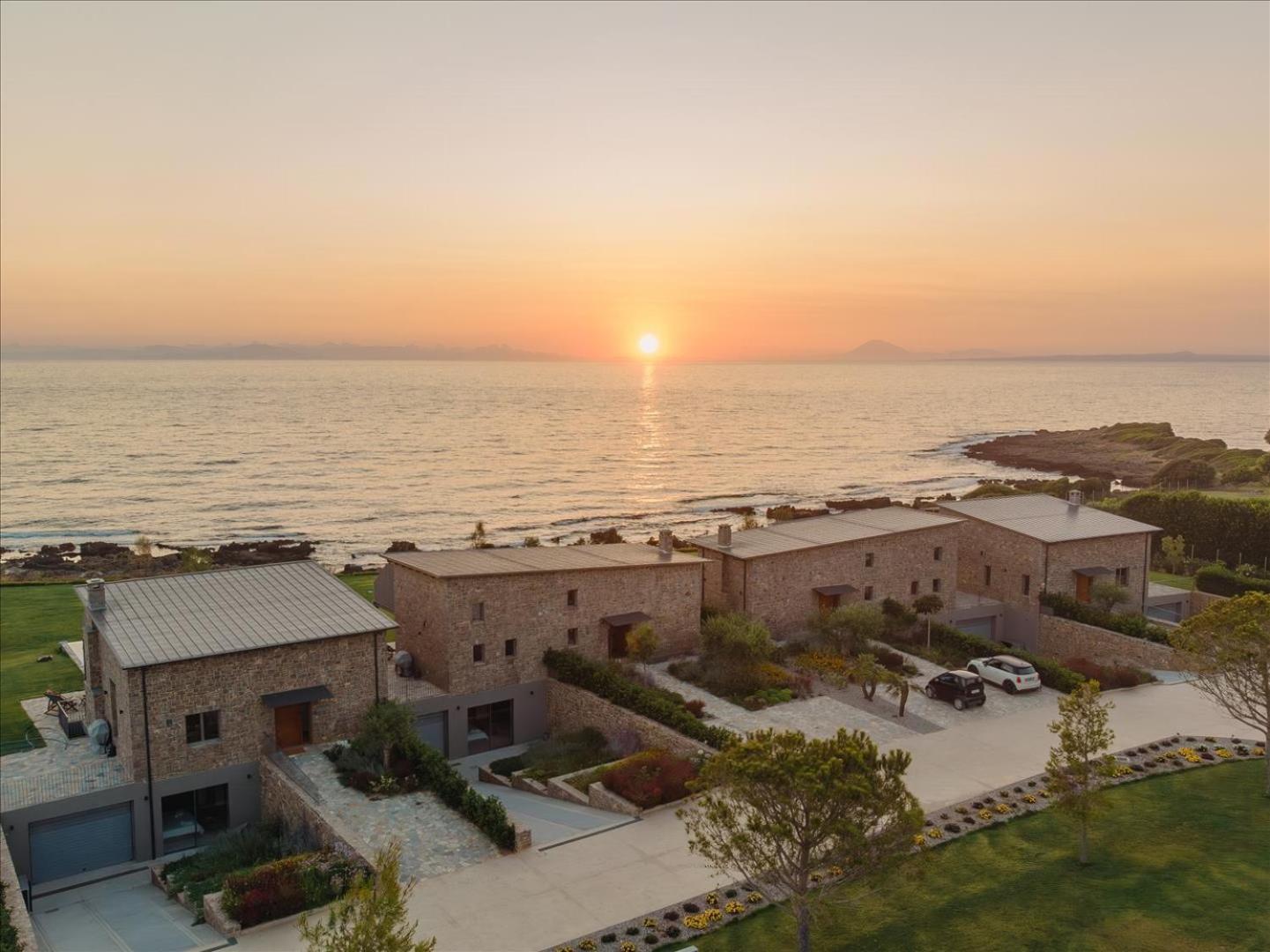 Real Life Homes Luxurious Seafront Villas Each With Their Own Private Pools Korakokhórion Екстериор снимка