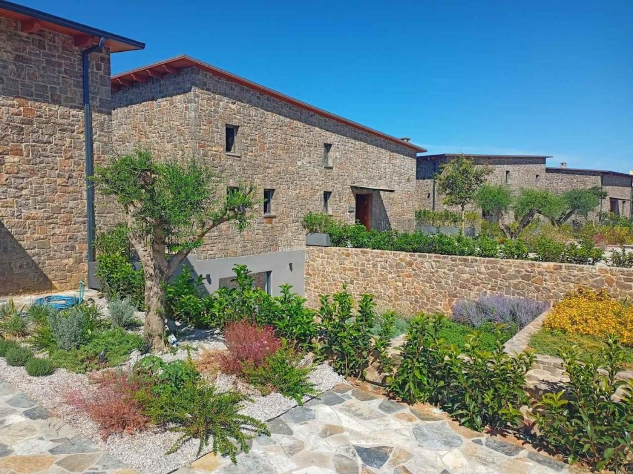 Real Life Homes Luxurious Seafront Villas Each With Their Own Private Pools Korakokhórion Екстериор снимка