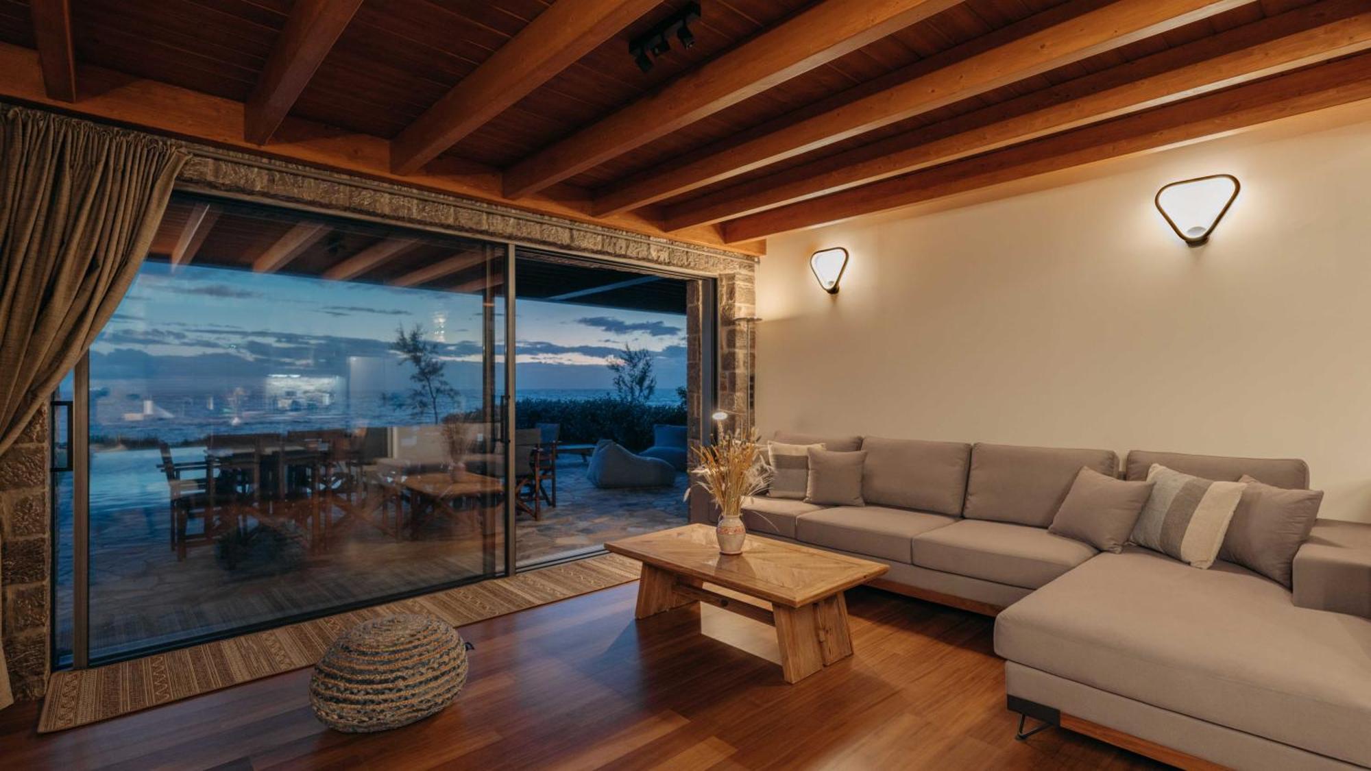Real Life Homes Luxurious Seafront Villas Each With Their Own Private Pools Korakokhórion Екстериор снимка