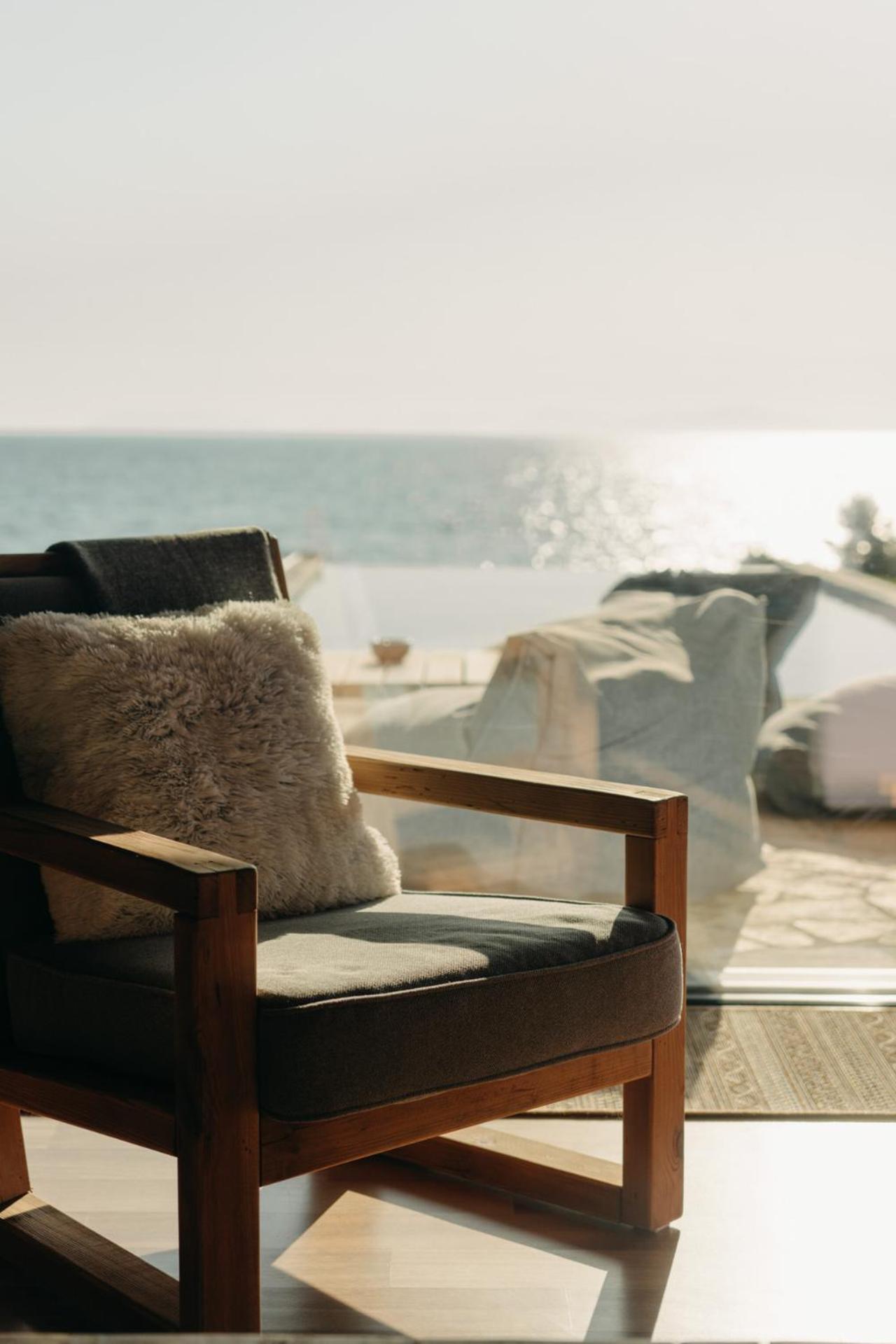 Real Life Homes Luxurious Seafront Villas Each With Their Own Private Pools Korakokhórion Екстериор снимка