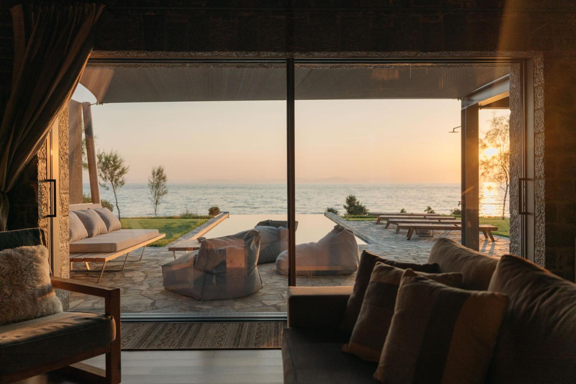 Real Life Homes Luxurious Seafront Villas Each With Their Own Private Pools Korakokhórion Екстериор снимка
